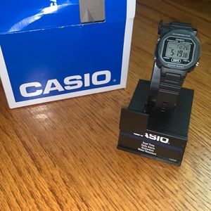 Brand New NWT Casio Watch